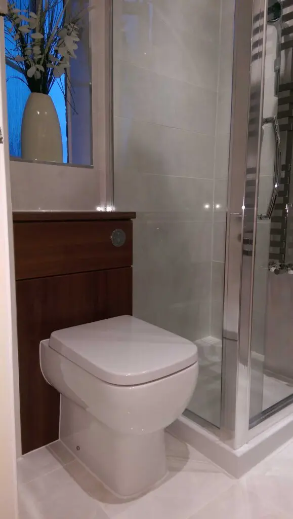 Atlanta Bathroom Furniture and Lakes shower