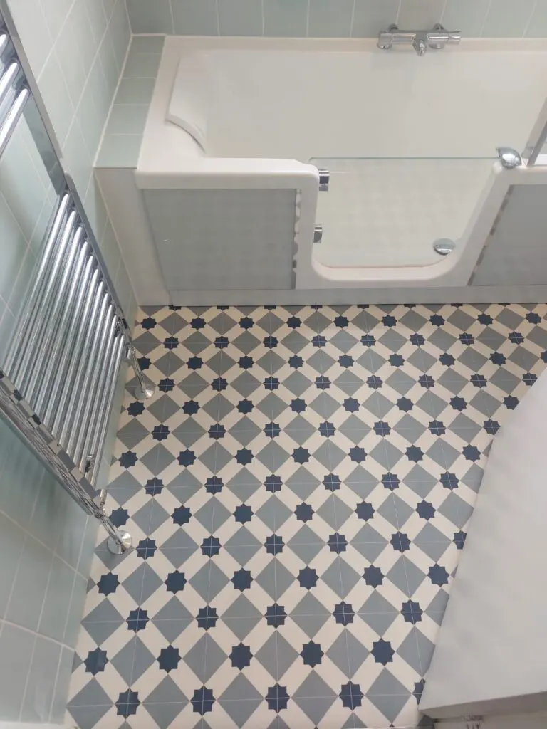 Bathroom with access bath. Fully tiled bathroom